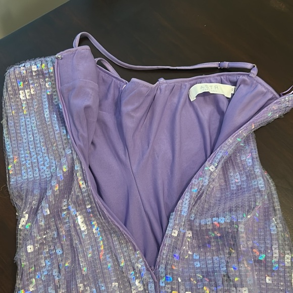 Revolve ASTR the Label Starla Allover Sequin Strappy Midi Dress Lilac size XS - Picture 6 of 12